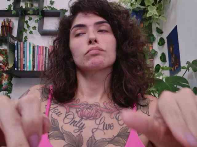 Modelo: TaliMajesty