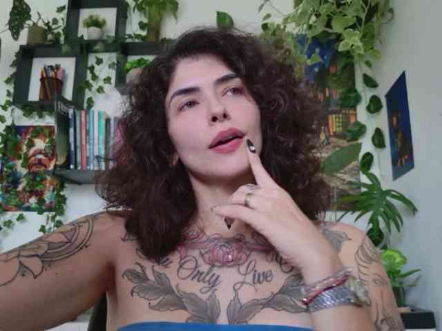 Modelo: TaliMajesty