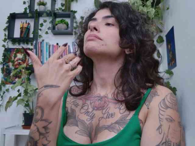 Modelo: TaliMajesty