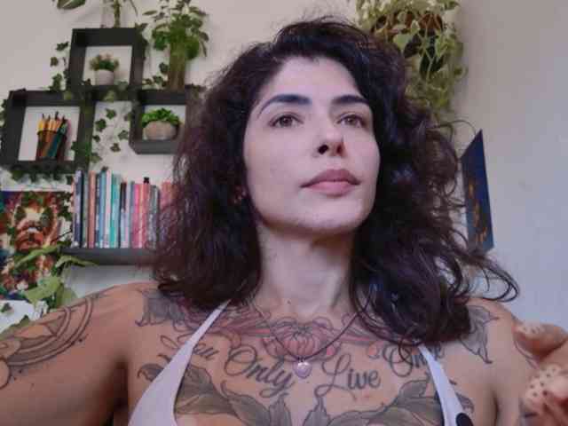 Modelo: TaliMajesty