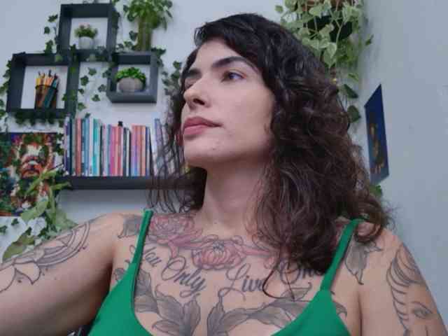 Modelo: TaliMajesty