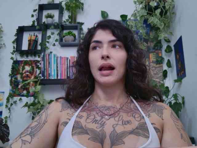 Modelo: TaliMajesty
