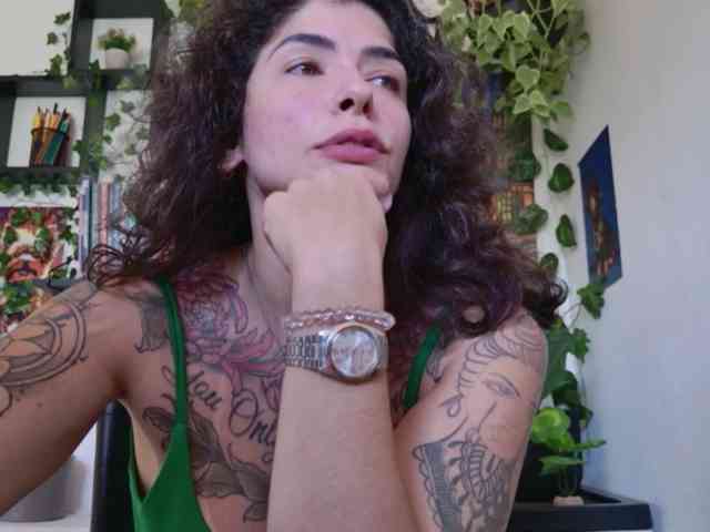 Modelo: TaliMajesty