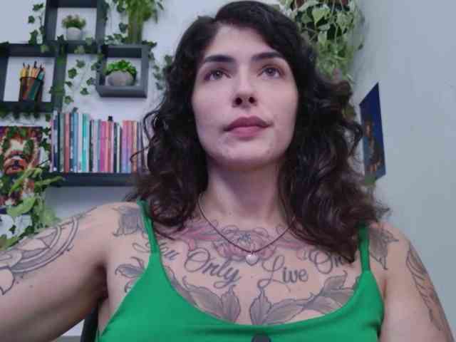 Modelo: TaliMajesty