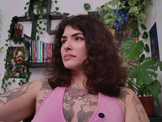 Modelo: TaliMajesty