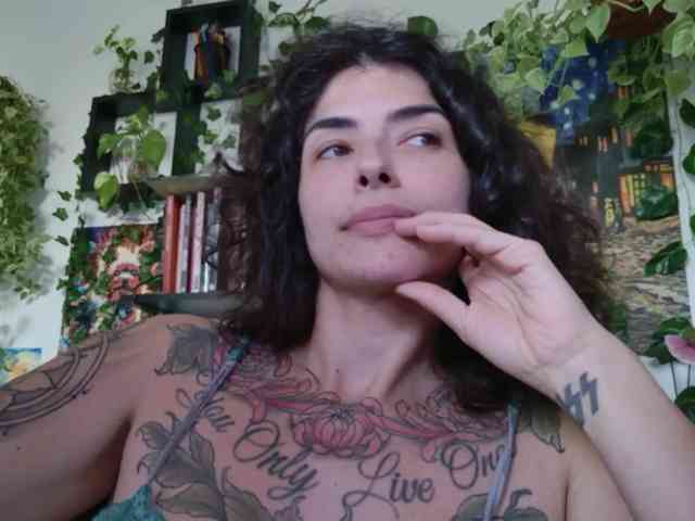 Modelo: TaliMajesty