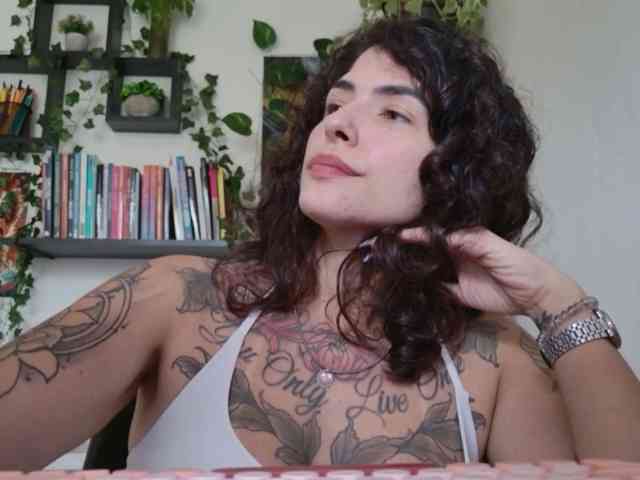 Modelo: TaliMajesty