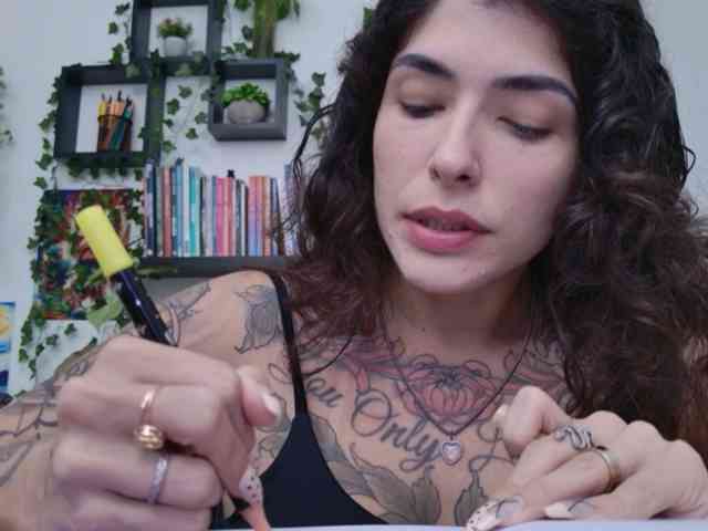 Modelo: TaliMajesty