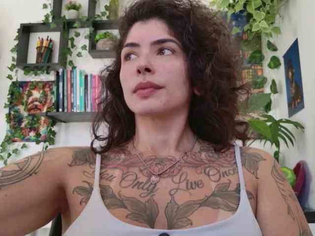 Modelo: TaliMajesty