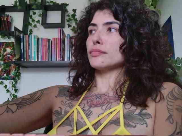 Modelo: TaliMajesty
