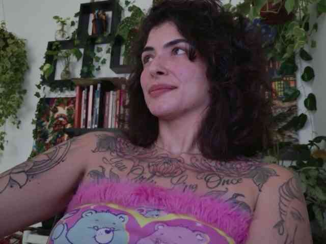 Modelo: TaliMajesty