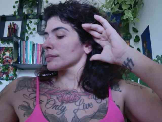 Modelo: TaliMajesty
