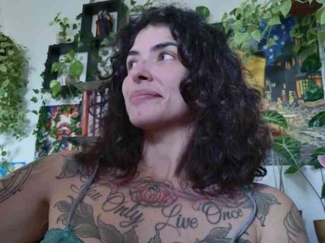 Modelo: TaliMajesty