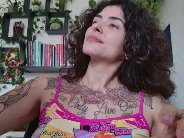 Modelo: TaliMajesty