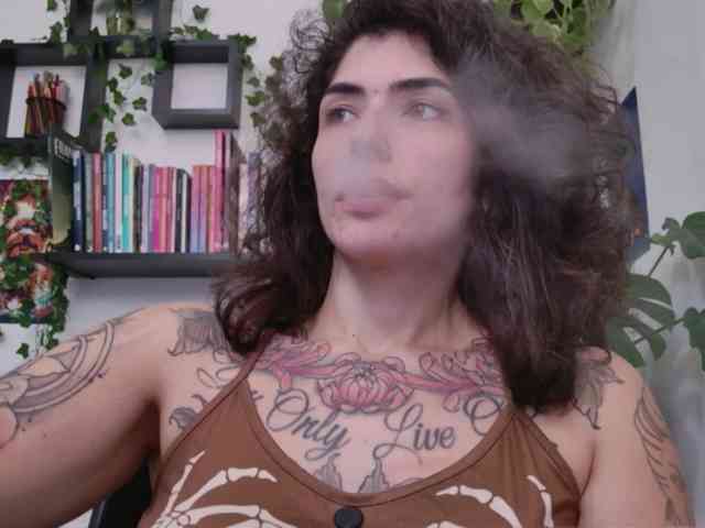 Modelo: TaliMajesty