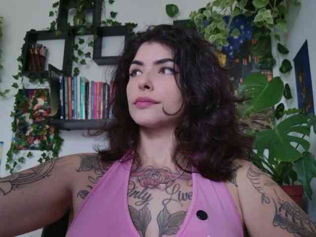 Modelo: TaliMajesty
