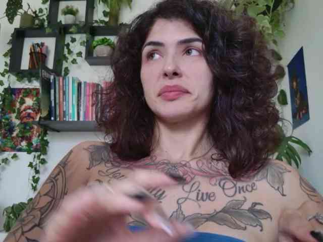 Modelo: TaliMajesty