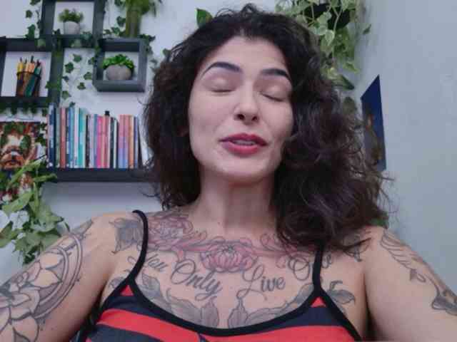 Modelo: TaliMajesty
