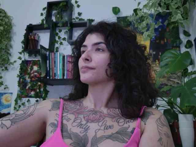 Modelo: TaliMajesty