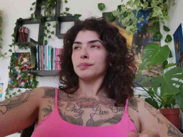 talimajesty webcam