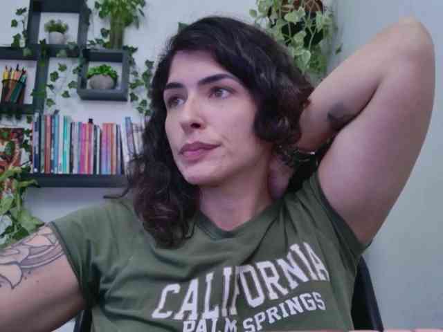 Modelo: TaliMajesty