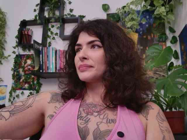Modelo: TaliMajesty