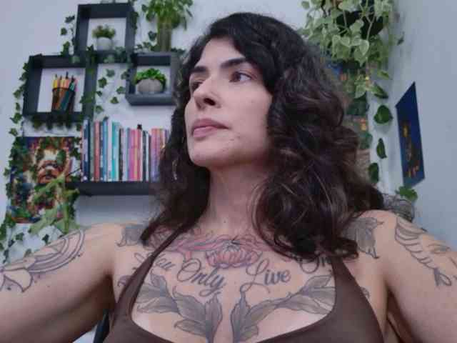 Modelo: TaliMajesty