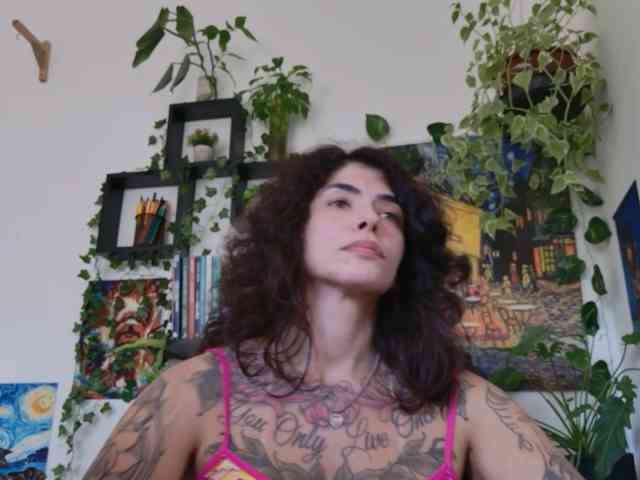 Modelo: TaliMajesty