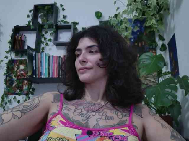 Modelo: TaliMajesty