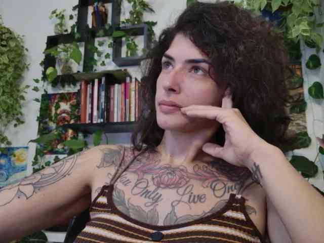 Modelo: TaliMajesty