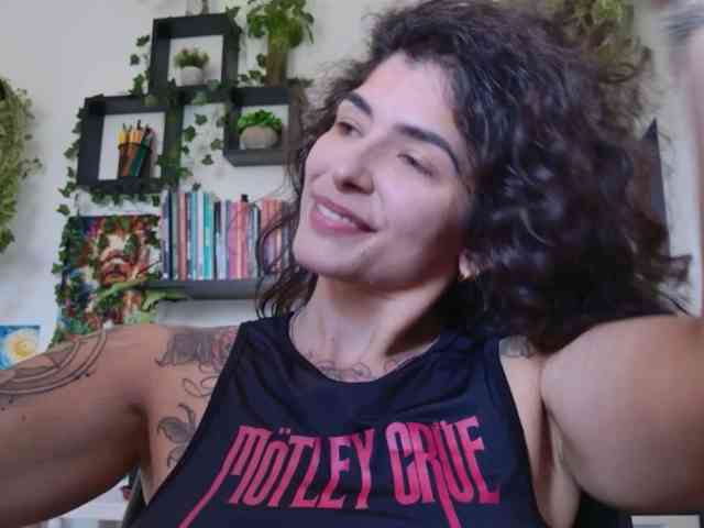 Modelo: TaliMajesty