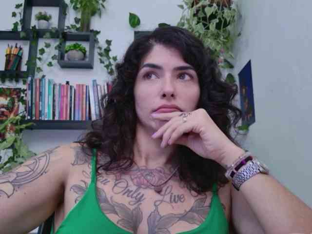 Modelo: TaliMajesty