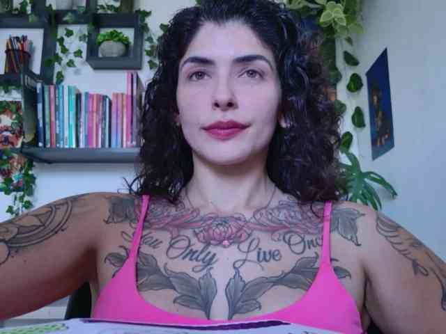 Modelo: TaliMajesty