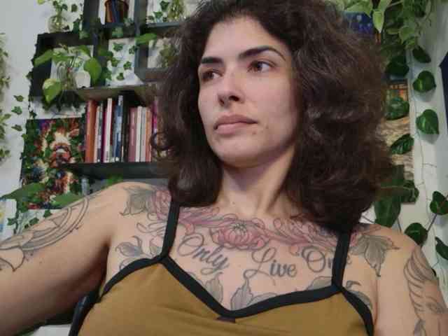 Modelo: TaliMajesty