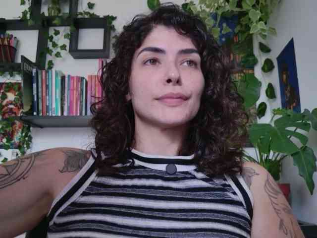 Modelo: TaliMajesty