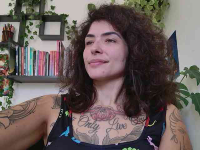 Modelo: TaliMajesty