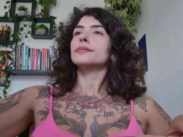 Modelo: TaliMajesty