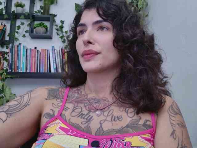 Modelo: TaliMajesty