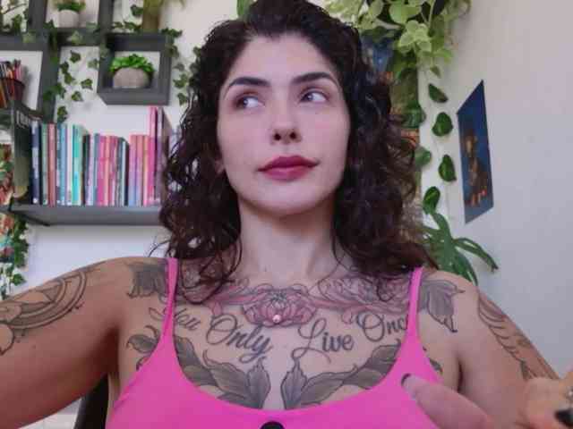 Modelo: TaliMajesty