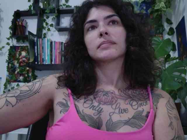 Modelo: TaliMajesty