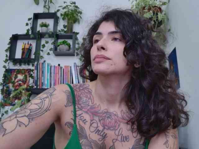 Modelo: TaliMajesty