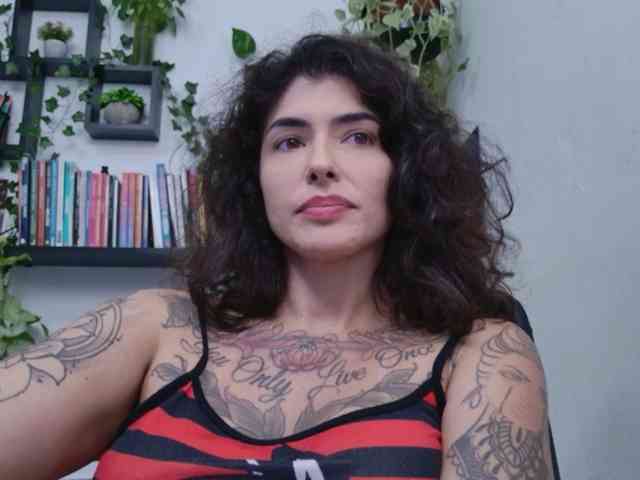 Modelo: TaliMajesty