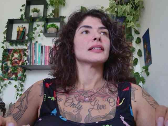 talimajesty webcam