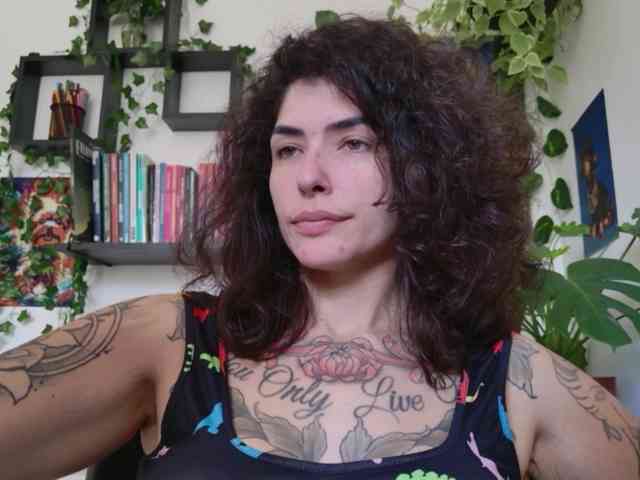 Modelo: TaliMajesty
