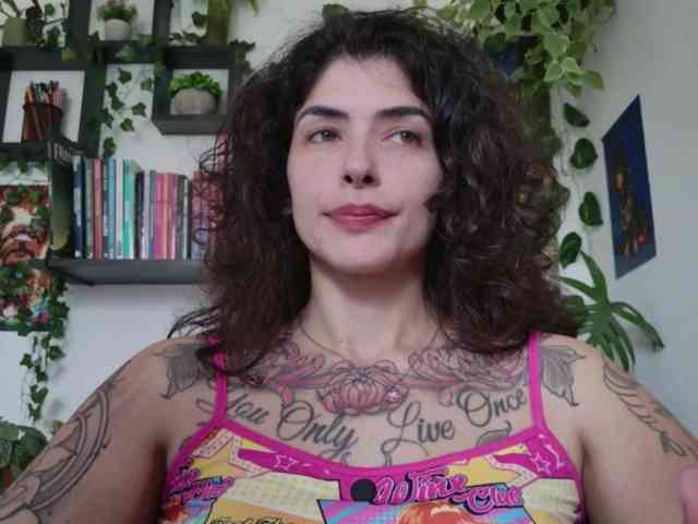 Modelo: TaliMajesty