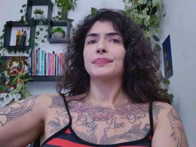 Modelo: TaliMajesty