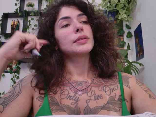Modelo: TaliMajesty