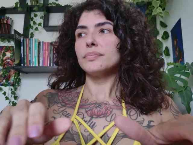 Modelo: TaliMajesty