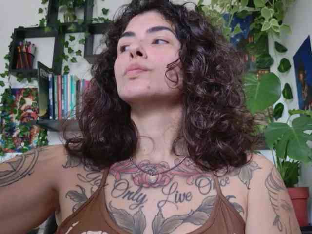 Modelo: TaliMajesty