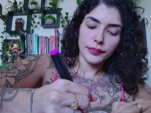 Modelo: TaliMajesty